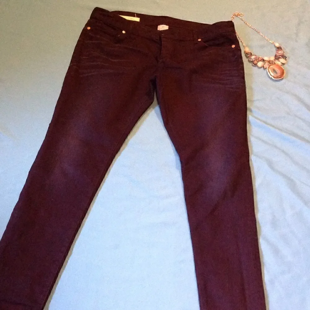 Ladies denim leggings in size 17 by Decree